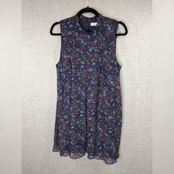 BCBGeneration High Neck Floral Pleat Dress - Picture 4 of 10